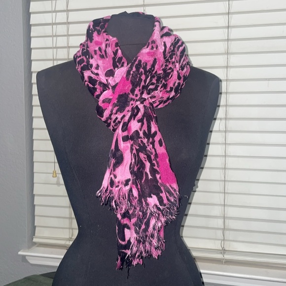 Assorted scarves - Picture 5 of 5